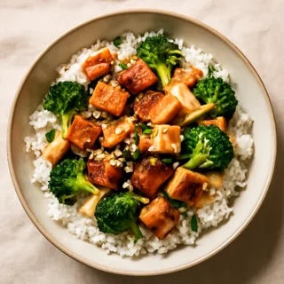 Crispy Tofu And Broccoli Rice Bowls With Peanut Sauce